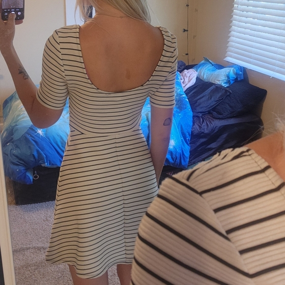 Speechless White Dress w/ Black Stripes - Small - Picture 2 of 8